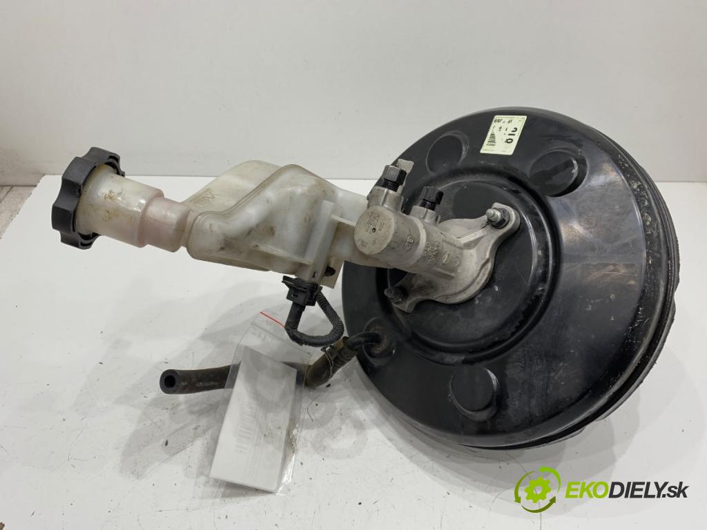 KIA CARENS IV nadwozie wielkoprzestrzenne (MPV) 2014 100 kW 1.7 CRDi 1685 Posilovač bŕzd