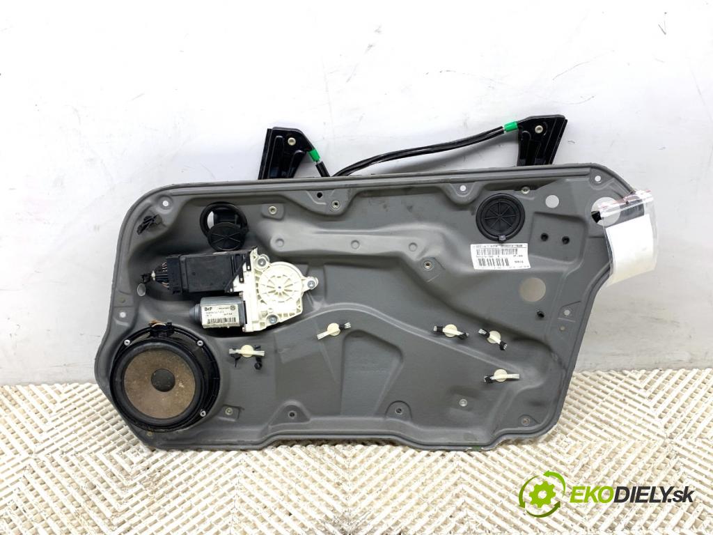 VW GOLF IV liftback 2003 50 kW 1.9 SDI 1896 mechanismus okna pravý přední část 1J4837756F