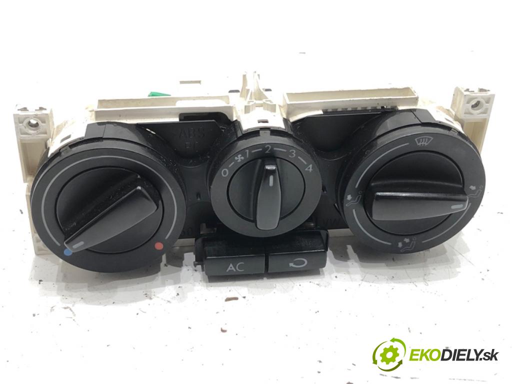 VW GOLF IV liftback 2003 50 kW 1.9 SDI 1896 Panel ovládania kúrenia  (Prepínacie páčky pod volantom)