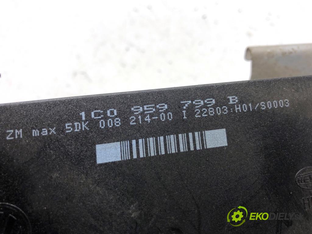 VW GOLF IV liftback 2003 50 kW 1.9 SDI 1896 Modul komfortu 1C0959799B (Modul komfortu)