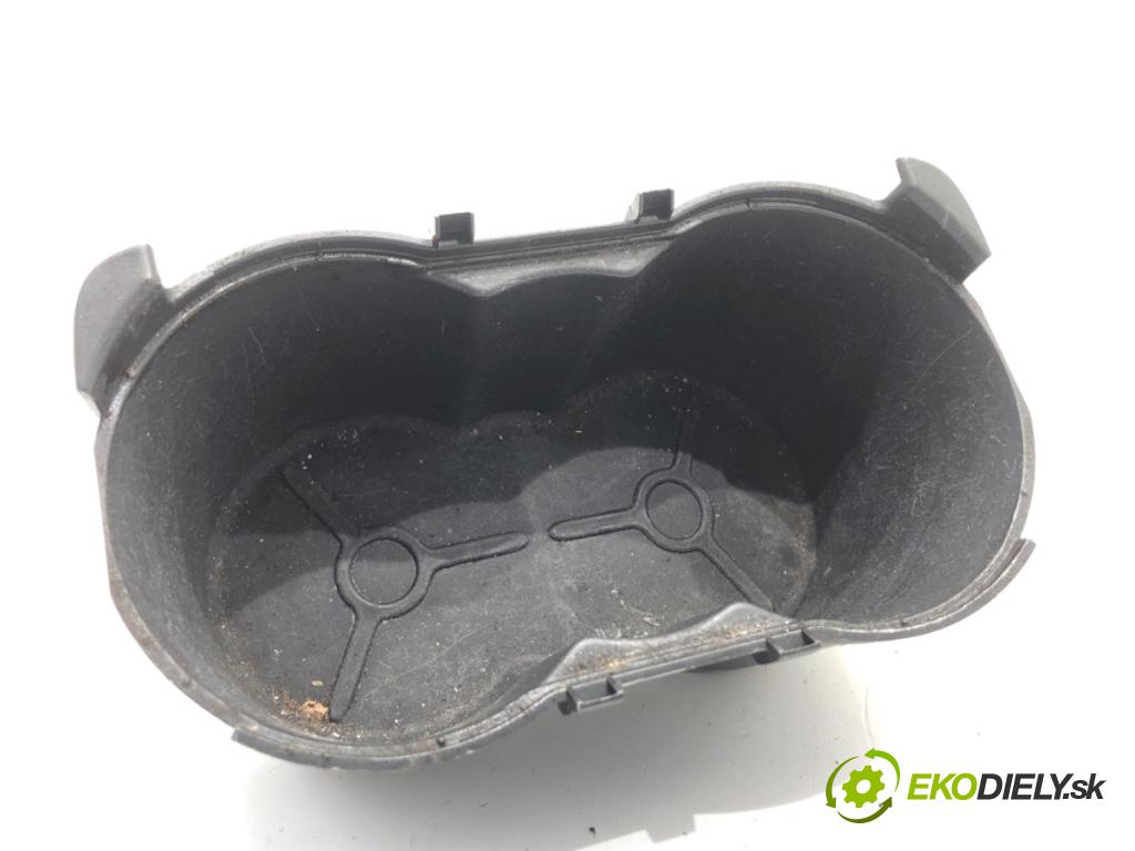 FORD MONDEO MK4 liftback 2008 103 kW 2.0 TDCi 1997 držák na nápoje 6M21R048196AD (Držák nápojů)