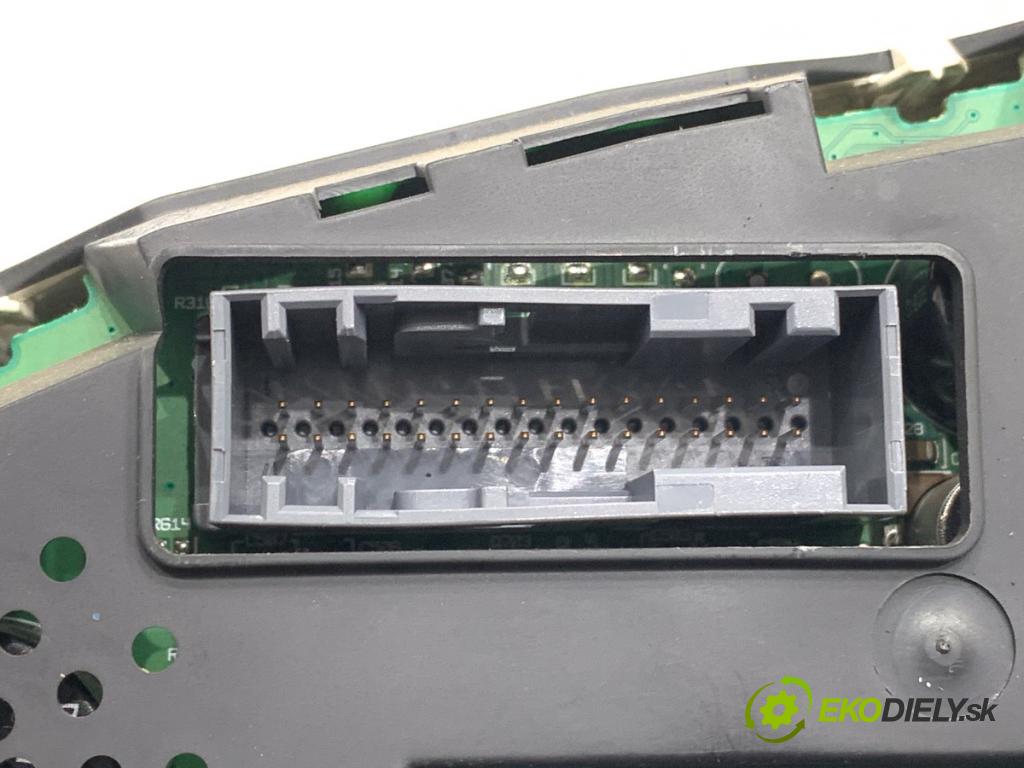 FORD MONDEO MK4 liftback 2008 103 kW 2.0 TDCi 1997 Prístrojovka 8M2T-10849-XC (Prístrojová doska)