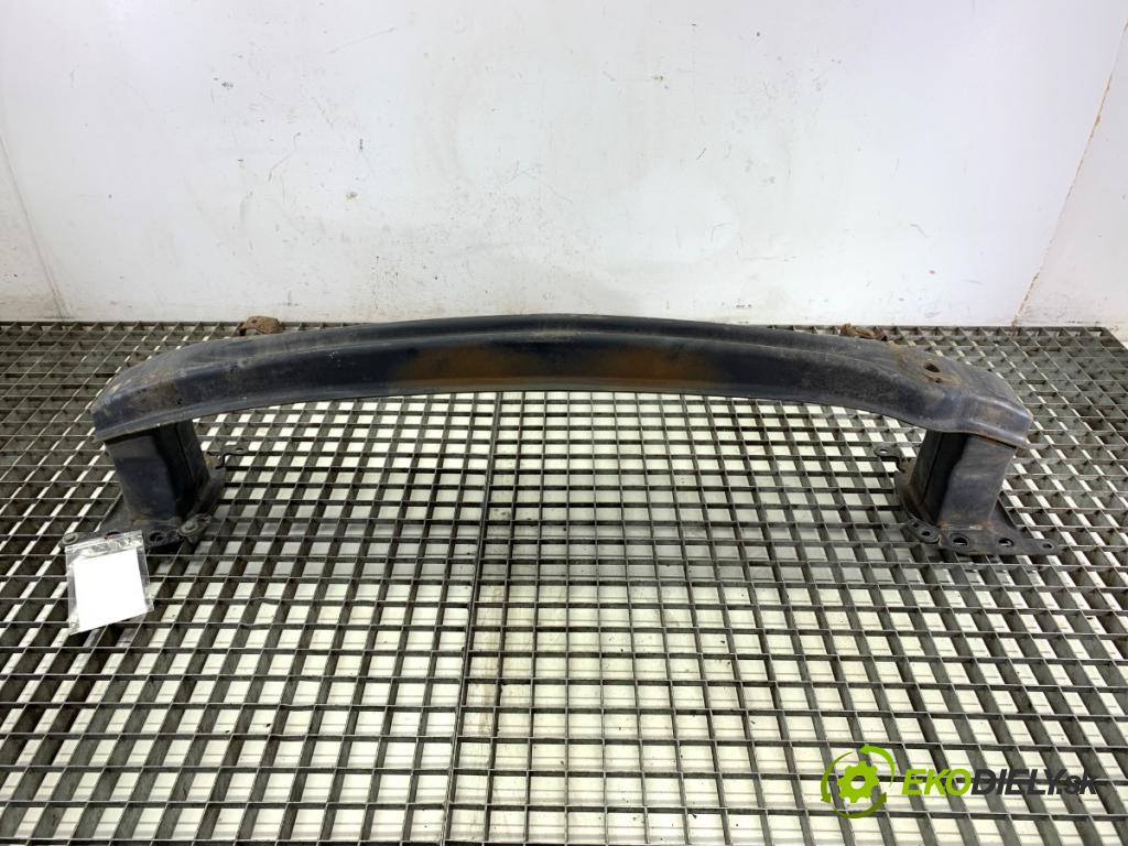 SEAT LEON II liftback 2006 103 kW 2.0 TDI 1968 výztuha nárazníka přední část  (Přední výztuha)