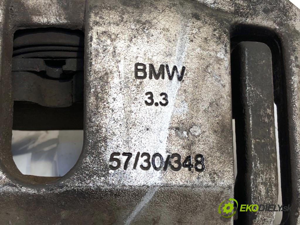 BMW E92 coupe 2009 180 kW 330 d xDrive 2993 brzdič třmen pravý přední část 57/30/348