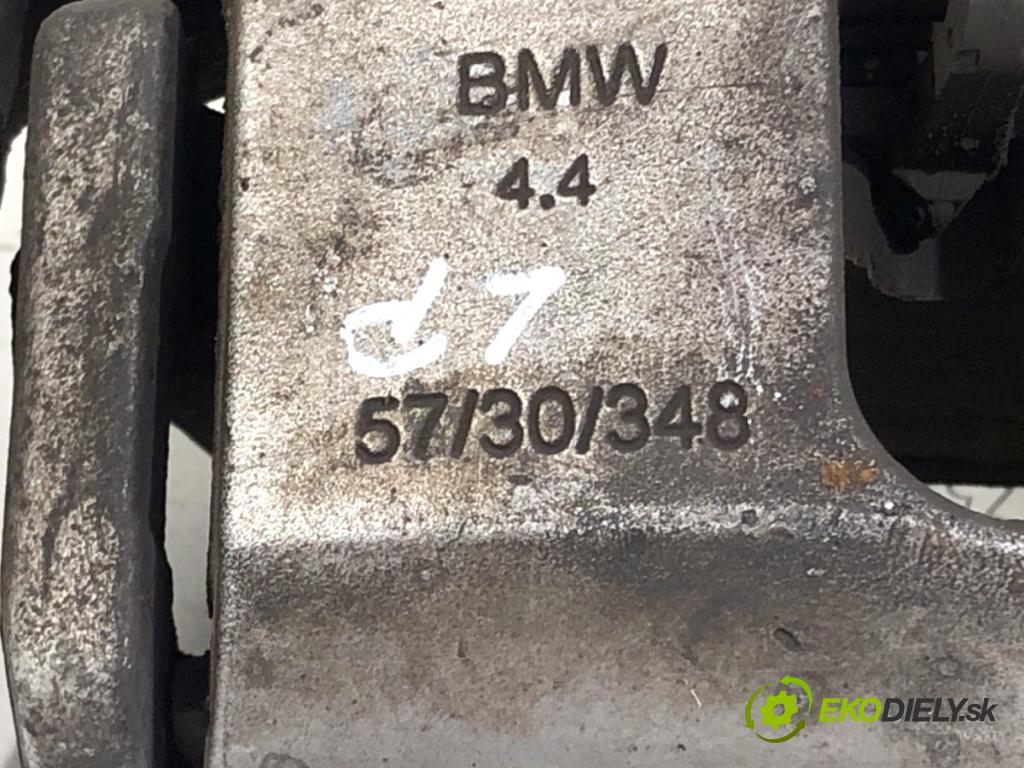 BMW E92 coupe 2009 180 kW 330 d xDrive 2993 brzdič třmen levý přední část 57/30/348