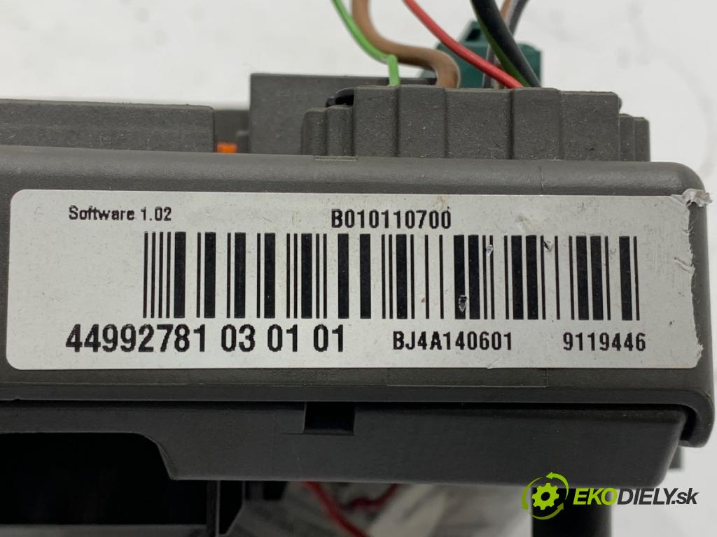 BMW E92 coupe 2009 180 kW 330 d xDrive 2993 skříňka poistková 9119446 (Pojistková skříňka)