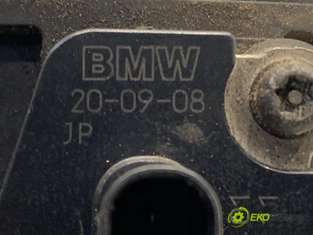 BMW E92 coupe 2009 180 kW 330 d xDrive 2993 Váha vzduchu 7804150 (Váha vzduchu)