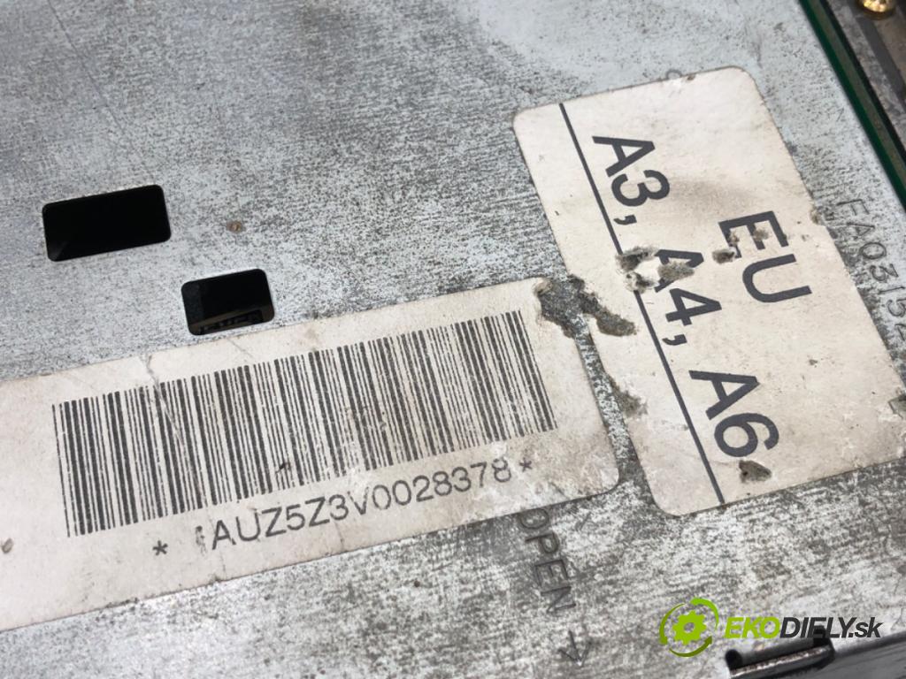 AUDI TT 8N coupe 1998 132 kW 1.8 T 1781 RADIO 4B0035186 (Audio zařízení)