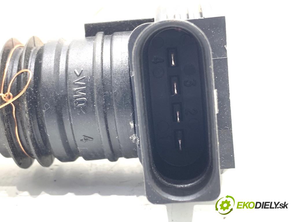 AUDI TT 8N coupe 1998 132 kW 1.8 T 1781 Cievka zapaľovacia 0040102043 (Zapaľovacia cievka)