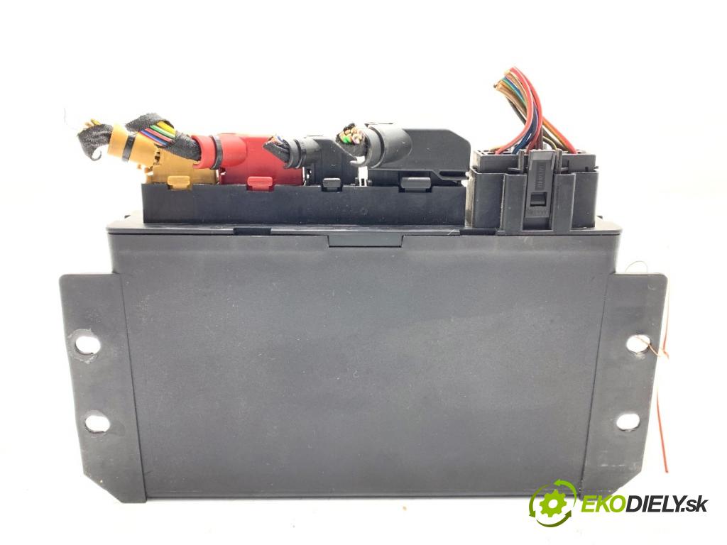 AUDI TT 8N coupe 1998 132 kW 1.8 T 1781 modul komfortu 8N8962267 (Komfortní modul)