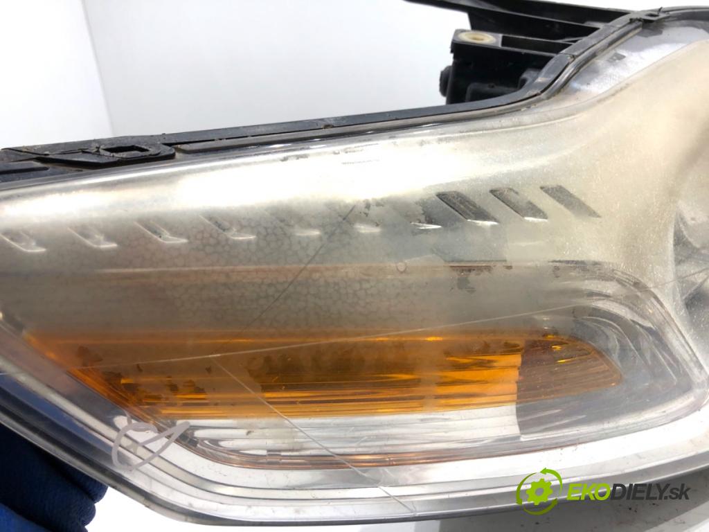FORD MONDEO MK4 liftback 2008 103 kW 2.0 TDCi 1997 Svetlomet pravy predný