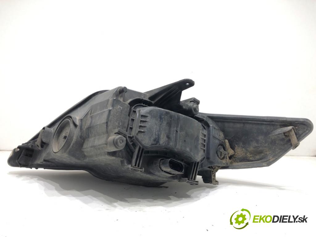 FORD MONDEO MK4 liftback 2008 103 kW 2.0 TDCi 1997 Svetlomet pravy predný