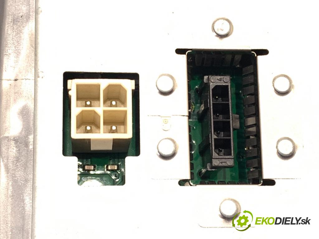 BMW E92 coupe 2009 180 kW 330 d xDrive 2993 Menič XENON 130732915301 (Riadiaca jednotka xenónu)