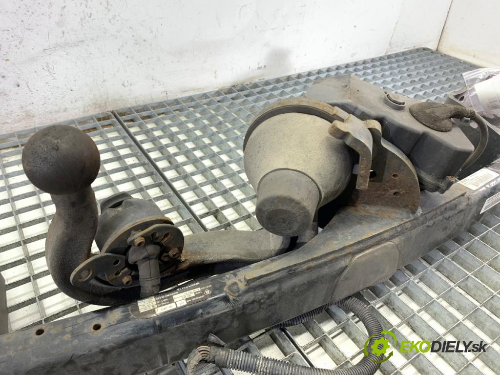 BMW E92 coupe 2009 180 kW 330 d xDrive 2993 Hák tažné zařízení 6790757 (Tažné zařízení)