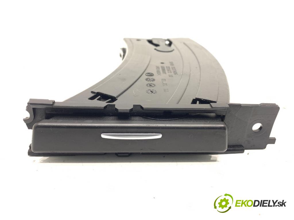 BMW E92 coupe 2009 180 kW 330 d xDrive 2993 Držiak na nápoje 7127406 (Držiak (úchyt) na nápoje)