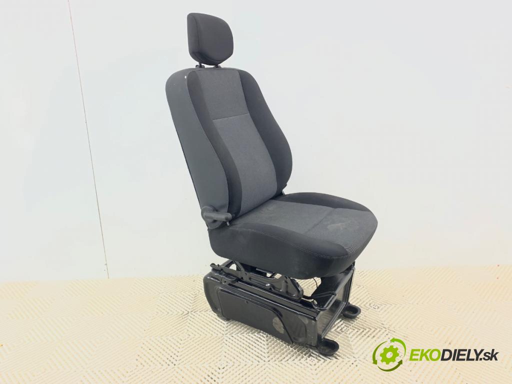RENAULT MASTER III Autobus 2019 125 kW 2.3 dCi 170 FWD (JV0L) 2298 Sedadlo pravy predný