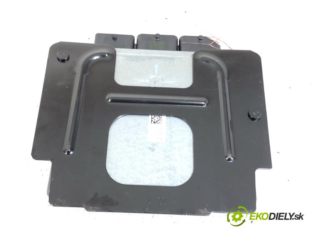 PEUGEOT 3008 nadwozie wielkoprzestrzenne (MPV) 2014 84 kW 1.6 HDi 1560 riadiaca jednotka Motor 9800268980 (Riadiaca jednotka)