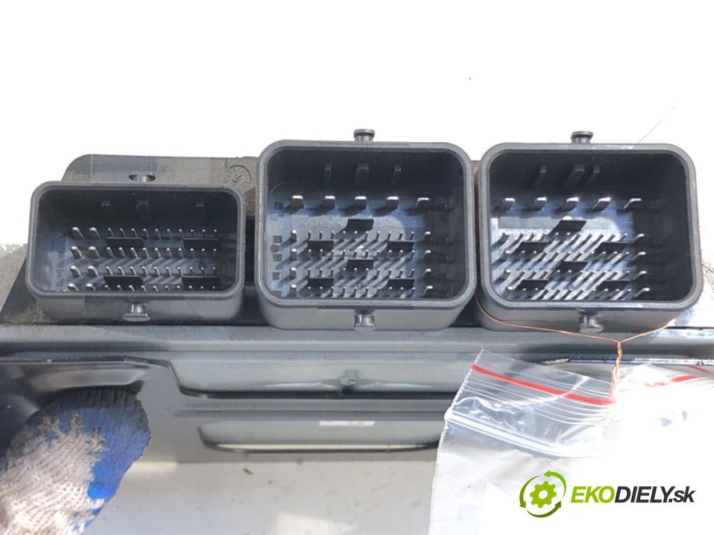 PEUGEOT 3008 nadwozie wielkoprzestrzenne (MPV) 2014 84 kW 1.6 HDi 1560 riadiaca jednotka Motor 9800268980 (Riadiaca jednotka)