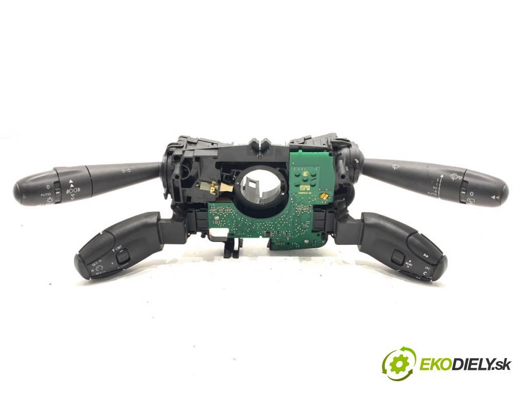 PEUGEOT 3008 nadwozie wielkoprzestrzenne (MPV) 2014 84 kW 1.6 HDi 1560 Prepínač kombinovaný 96773912ZD (Prepínacie páčky pod volantom)