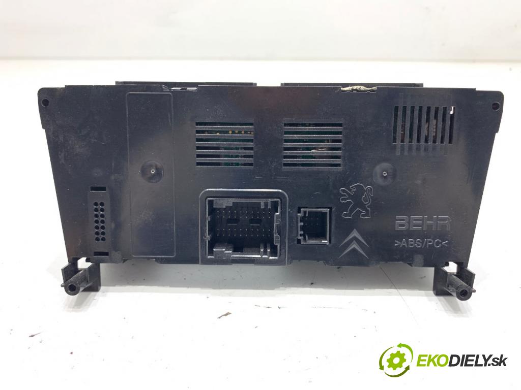 PEUGEOT 3008 nadwozie wielkoprzestrzenne (MPV) 2014 84 kW 1.6 HDi 1560 Panel ovládania kúrenia 96738322XT (Prepínacie páčky pod volantom)