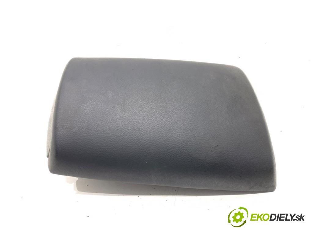 KIA CEED liftback 2014 73 kW 1.4 CVVT 1396 Lakťová opierka  (Lakťová opierka)