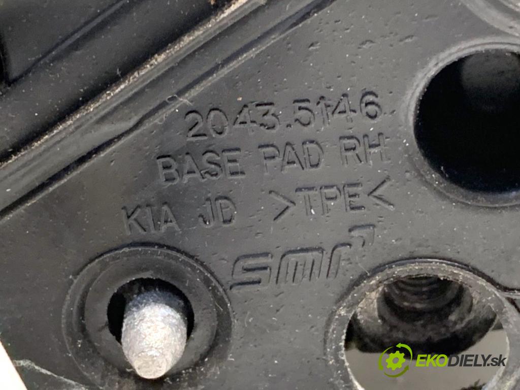 KIA CEED liftback 2014 73 kW 1.4 CVVT 1396 zpětné zrcátko pravý