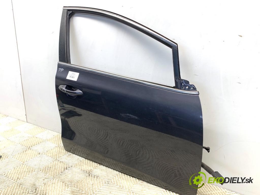 KIA CEED liftback 2014 73 kW 1.4 CVVT 1396 dveře pravý přední část E5B
