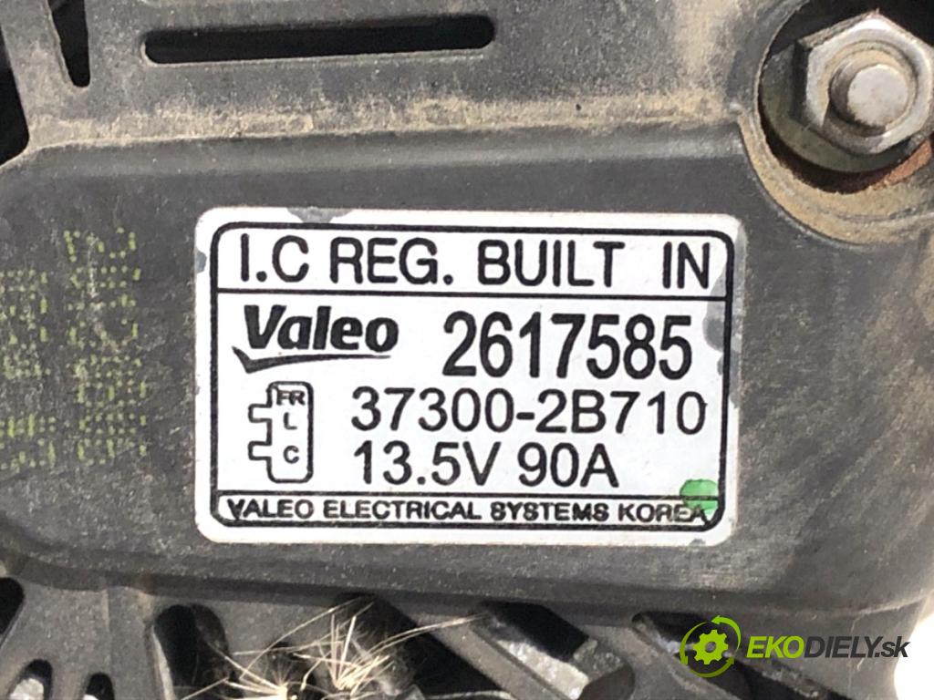 KIA CEED liftback 2014 73 kW 1.4 CVVT 1396 Alternátor 37300-2B710 (Alternátor)