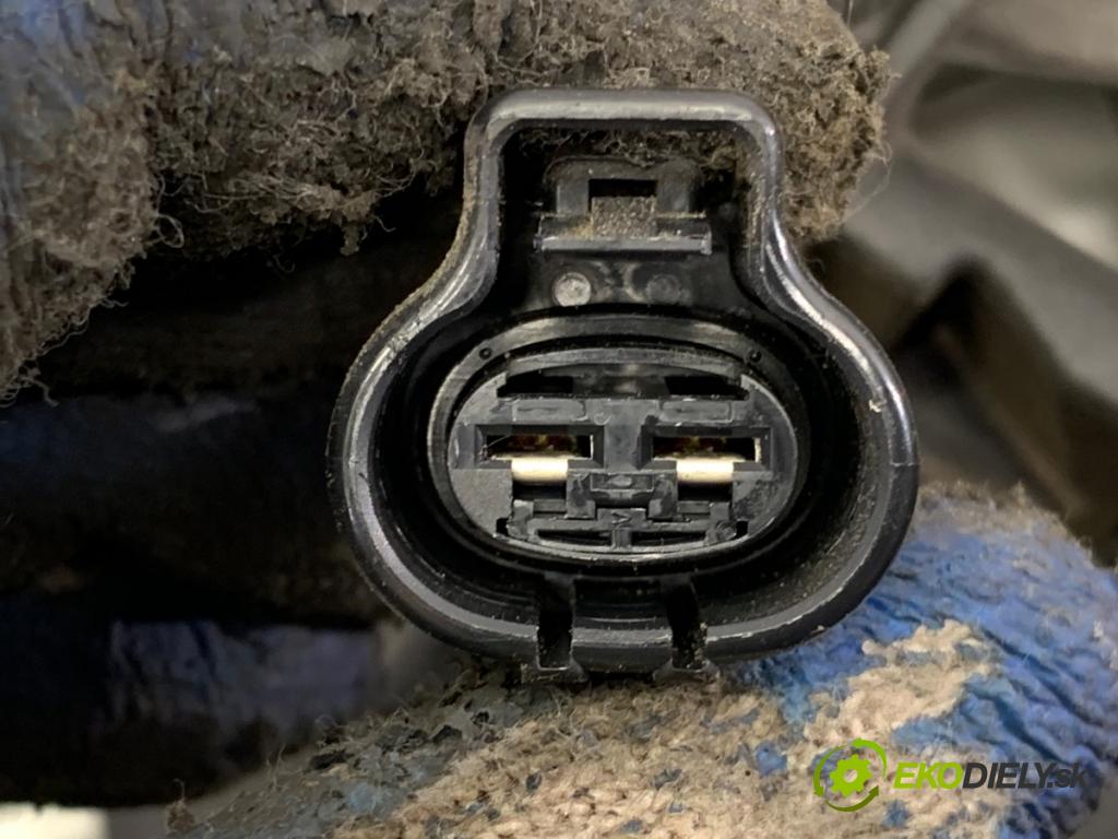 KIA CEED liftback 2014 73 kW 1.4 CVVT 1396 ventilátor chladiče  (Ventilátor)