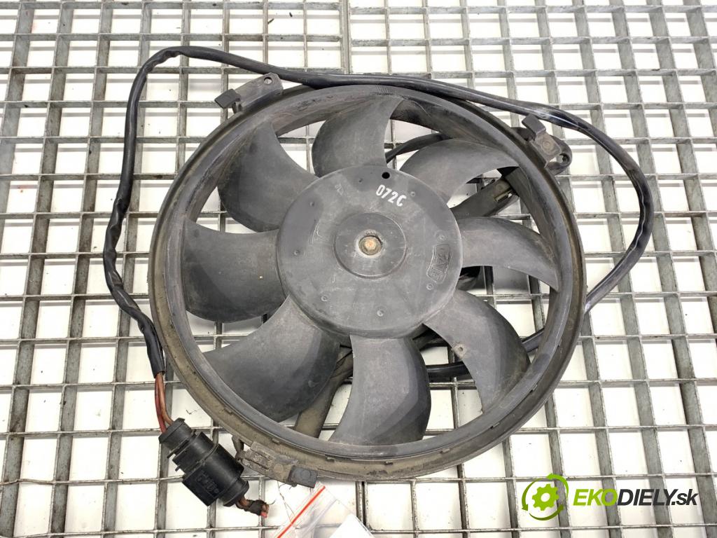 VW PASSAT B5 FL sedan 2002 96 kW 1.9 TDI 4motion 1896 Ventilátor klimatizácie 8D0959455R (Ventilátor chladiča klimatizácie)