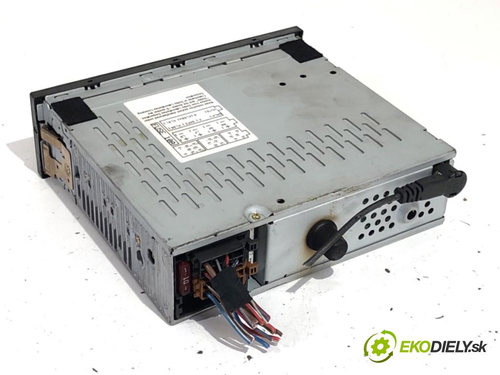 VW PASSAT B5 FL sedan 2002 96 kW 1.9 TDI 4motion 1896 RADIO 1J0035186D (Audio zariadenie)