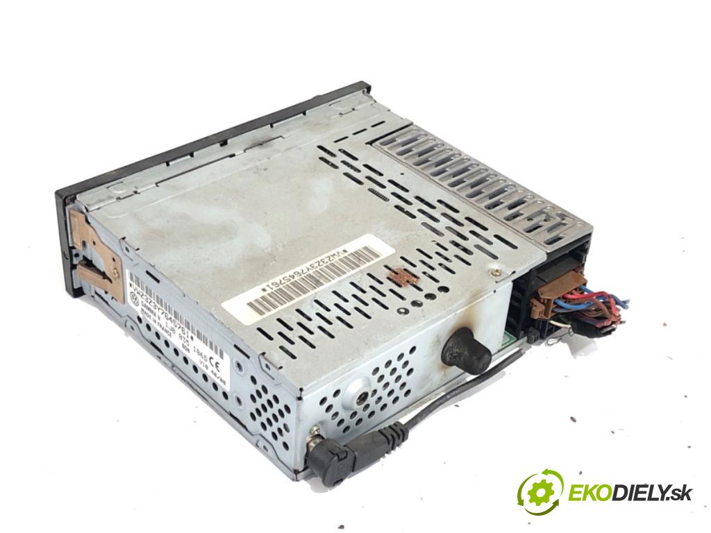 VW PASSAT B5 FL sedan 2002 96 kW 1.9 TDI 4motion 1896 RADIO 1J0035186D (Audio zariadenie)