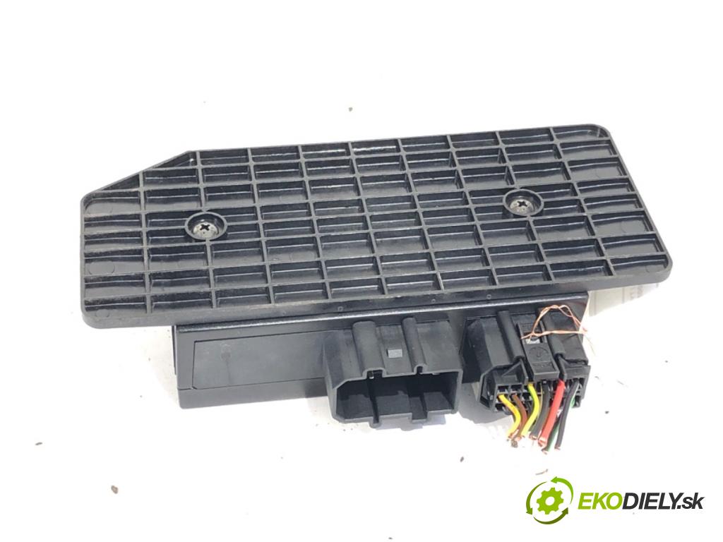 VW PASSAT B5 FL sedan 2002 96 kW 1.9 TDI 4motion 1896 Modul komfortu 1C0959799B (Modul komfortu)