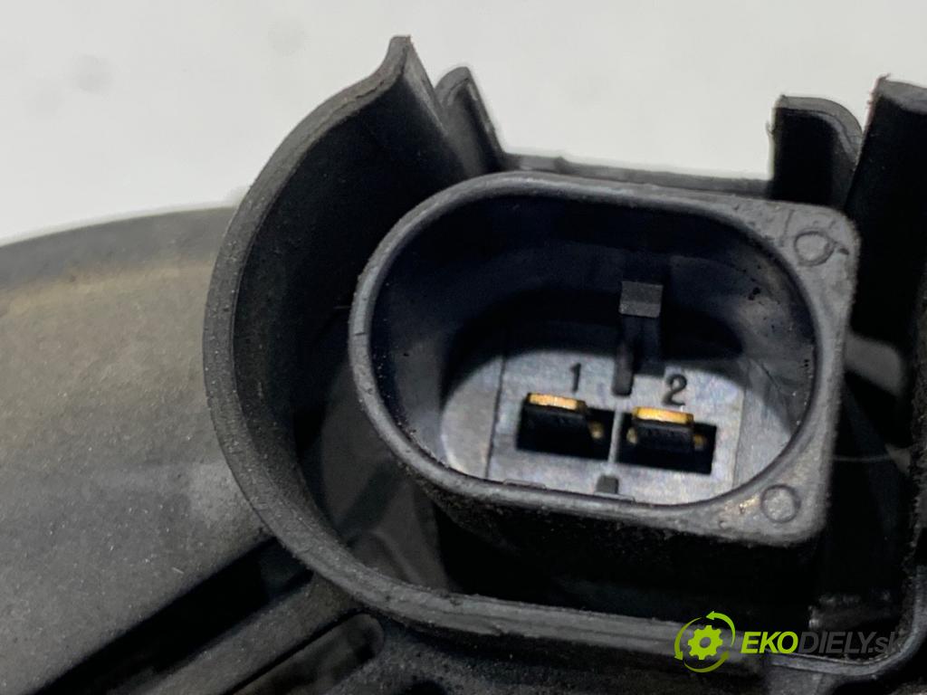 VW PASSAT B5 FL sedan 2002 96 kW 1.9 TDI 4motion 1896 Alternátor 03L903023F (Alternátor)