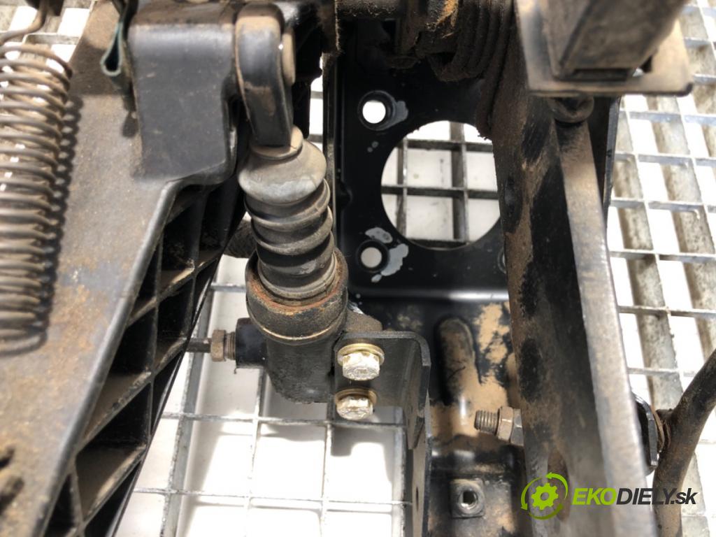 VW TRANSPORTER T4 Skrzynia 1991 57 kW 2.4 D 2370 PEDÁL: 701721315B (Potenciometr plynového pedálu)