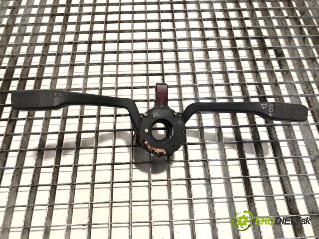 VW TRANSPORTER T4 Skrzynia 1991 57 kW 2.4 D 2370 Prepínač kombinovaný  (Prepínacie páčky pod volantom)