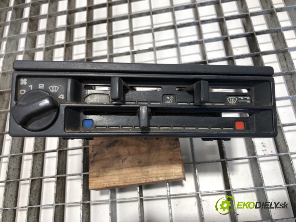 VW TRANSPORTER T4 Skrzynia 1991 57 kW 2.4 D 2370 Panel ovládania kúrenia 321819045C (Prepínacie páčky pod volantom)