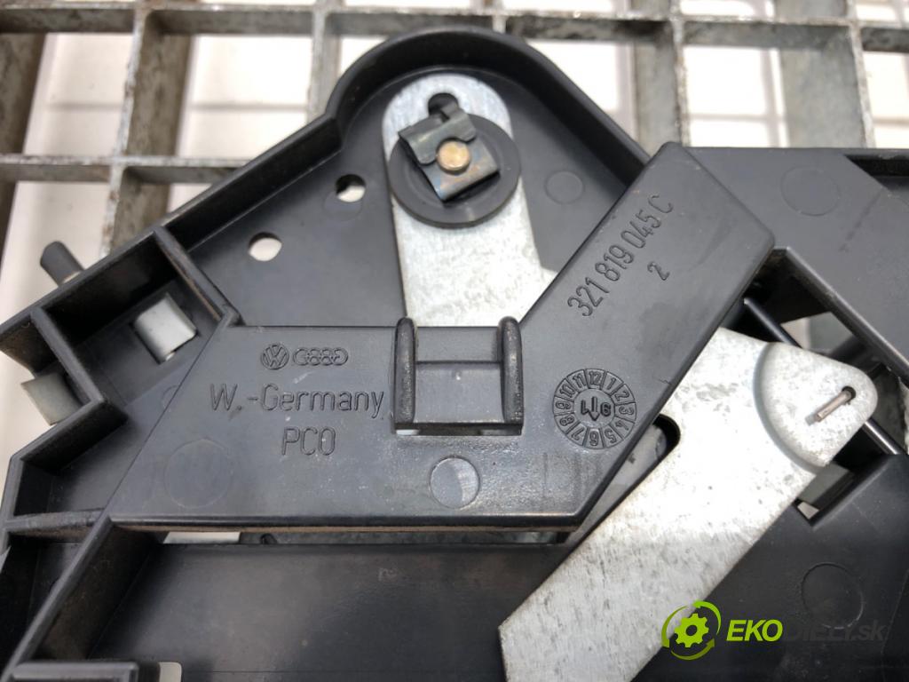 VW TRANSPORTER T4 Skrzynia 1991 57 kW 2.4 D 2370 Panel ovládania kúrenia 321819045C (Prepínacie páčky pod volantom)