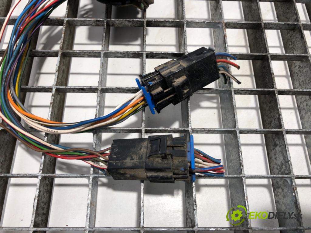 DAEWOO LUBLIN II Skrzynia 2000 52 kW 2.4 D (3302) 2417 Prepínač kombinovaný  (Prepínacie páčky pod volantom)