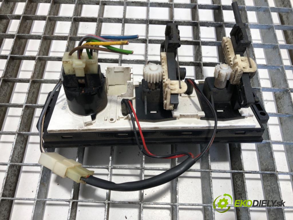 DAEWOO LUBLIN II Skrzynia 2000 52 kW 2.4 D (3302) 2417 Panel ovládania kúrenia  (Prepínacie páčky pod volantom)