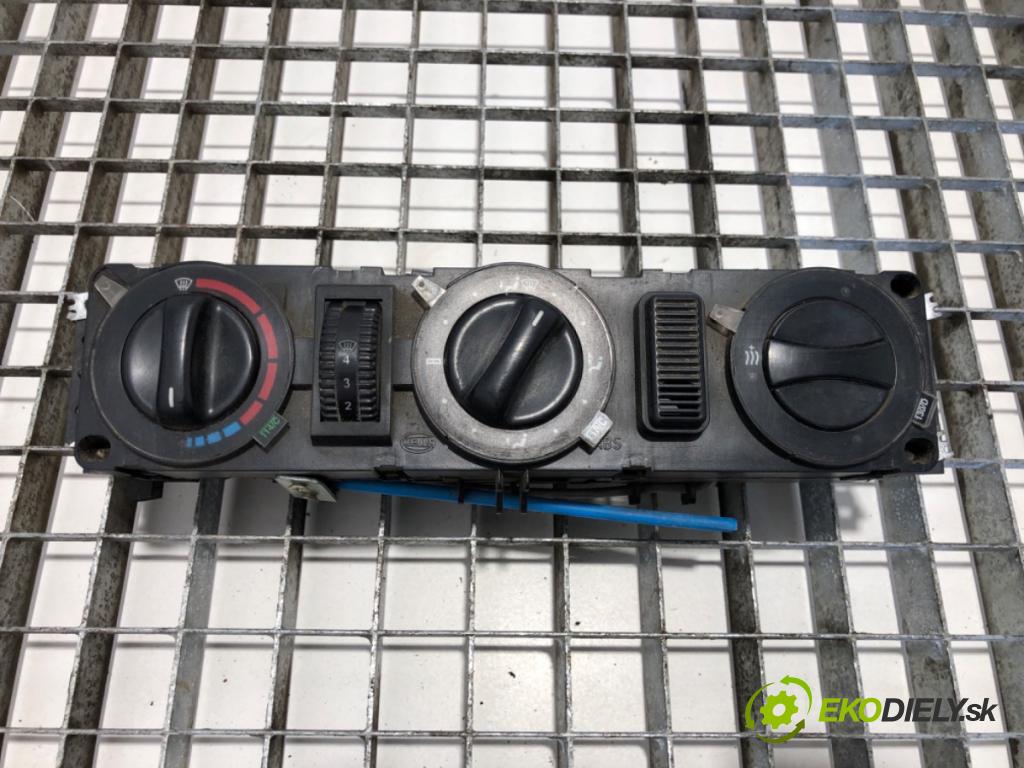 MERCEDES-BENZ W638 Autobus 2000 60 kW 108 CDI 2.2 (638.194) 2148 Panel ovládania kúrenia A0008307585 (Prepínacie páčky pod volantom)