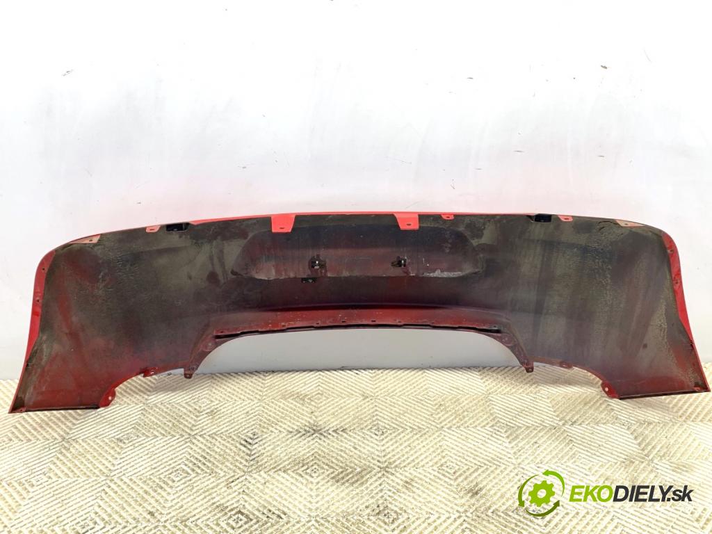 HYUNDAI i20 liftback 2009 57 kW 1.2 1248 nárazník zadní část  (Klika dveří ostatní)