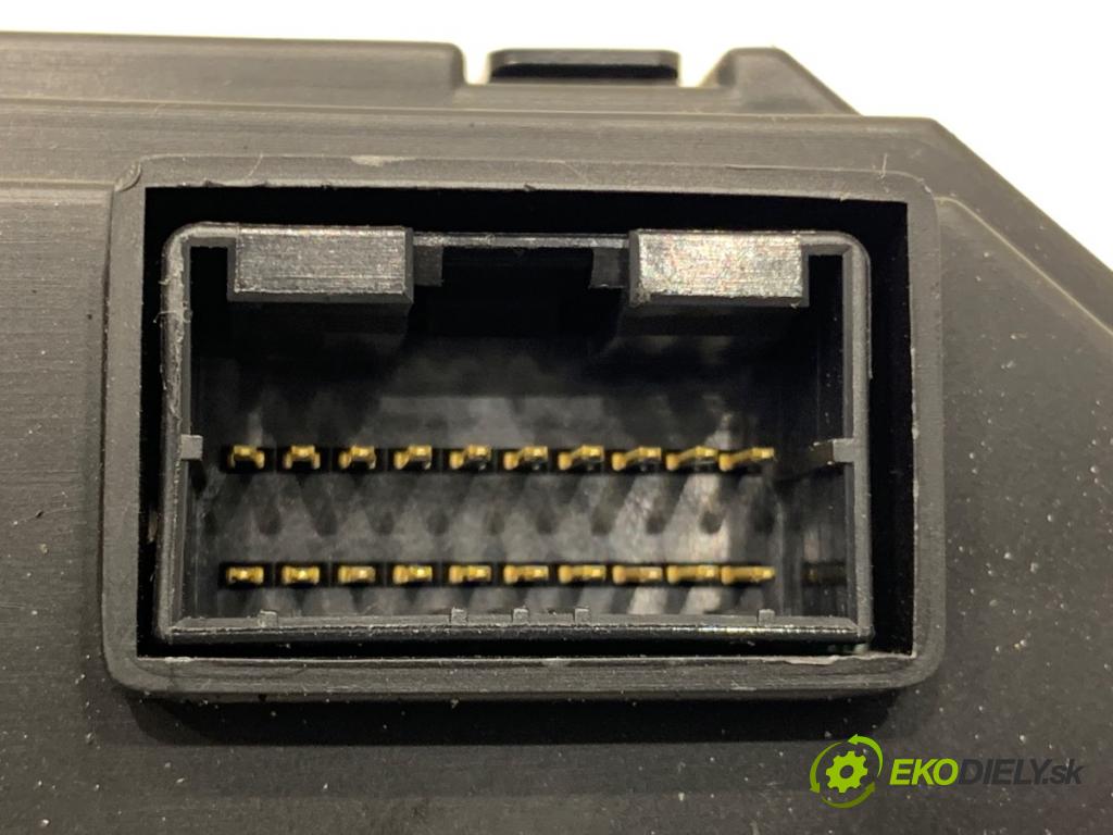 HYUNDAI i20 liftback 2009 57 kW 1.2 1248 Dislpej 194101-1J001 (Prístrojová doska)