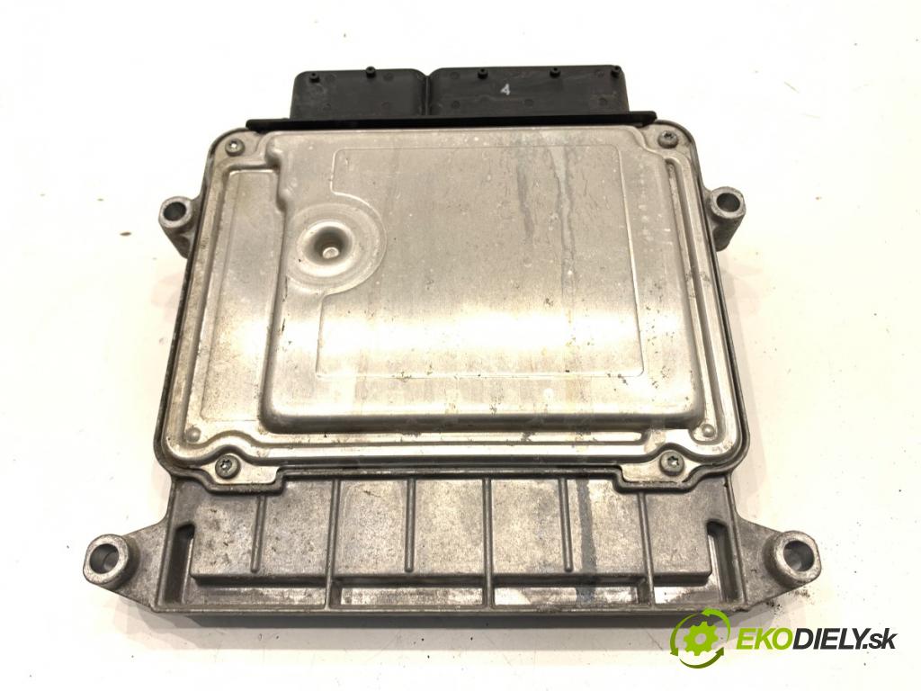 HYUNDAI i20 liftback 2009 57 kW 1.2 1248 riadiaca jednotka Motor 9030933220KD (Riadiaca jednotka)