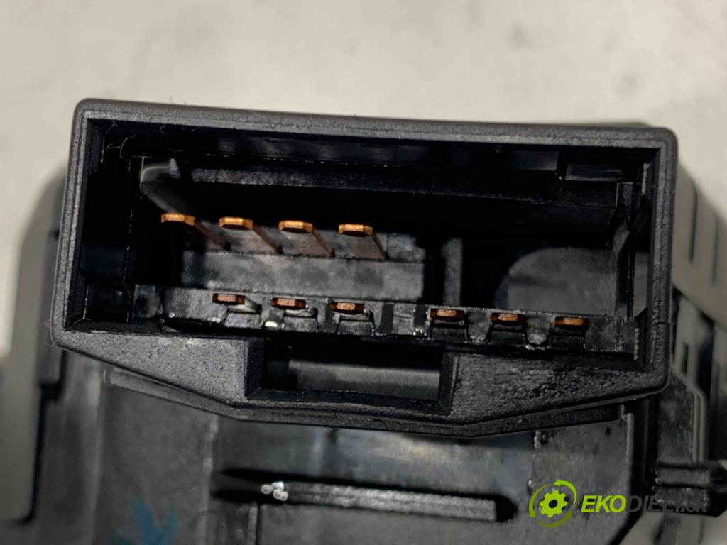 HYUNDAI i20 liftback 2009 57 kW 1.2 1248 Prepínač stieračov 93420-1J110 (Prepínacie páčky pod volantom)