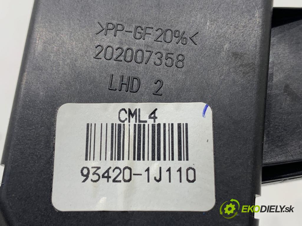 HYUNDAI i20 liftback 2009 57 kW 1.2 1248 Prepínač stieračov 93420-1J110 (Prepínacie páčky pod volantom)
