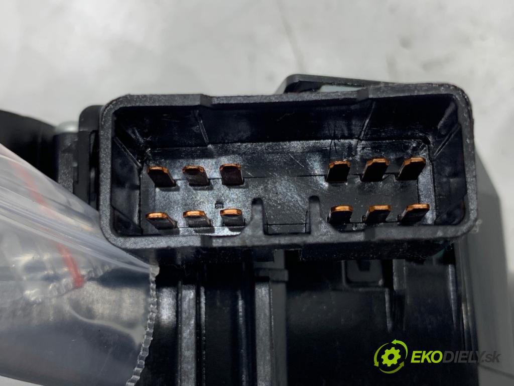 HYUNDAI i20 liftback 2009 57 kW 1.2 1248 Prepínač smeroviek 93410-1J100 (Prepínacie páčky pod volantom)