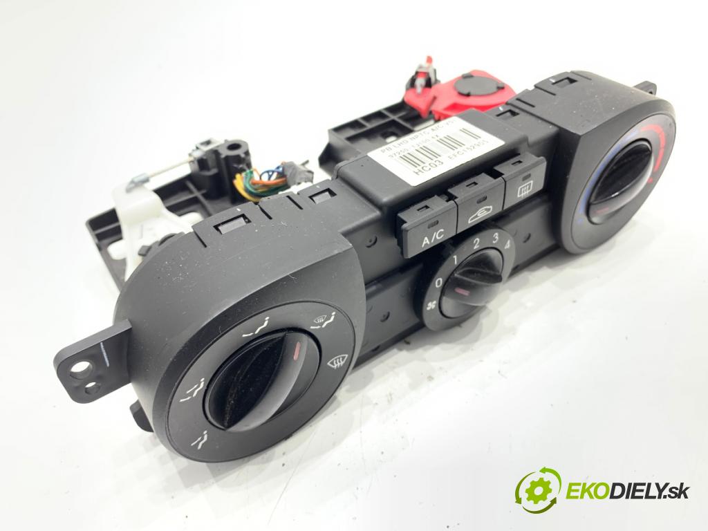 HYUNDAI i20 liftback 2009 57 kW 1.2 1248 Panel ovládania kúrenia 97250-1J100 (Prepínacie páčky pod volantom)