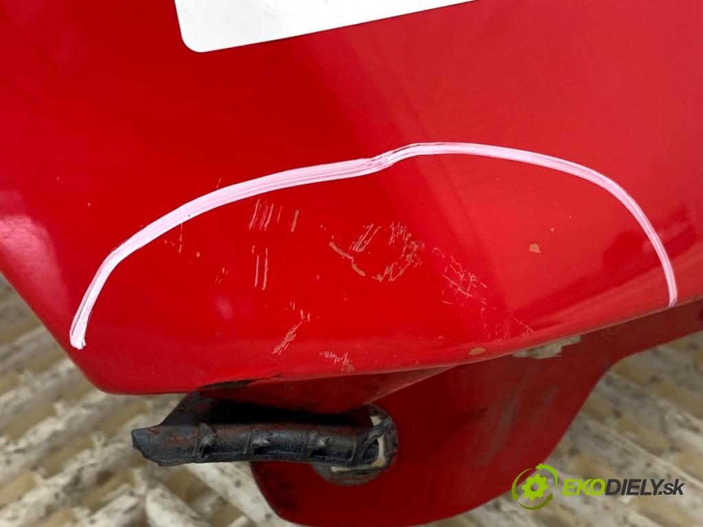 HYUNDAI i20 liftback 2009 57 kW 1.2 1248 blatník pravý přední část