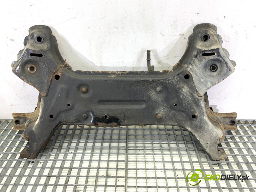 HYUNDAI i20 liftback 2009 57 kW 1.2 1248 výztuha pod motor  (Přední výztuha)